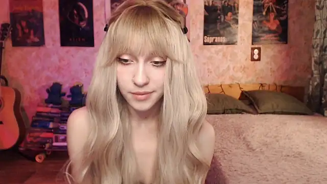 Snapshot of Friendly_Ellie chatting on 2, 3, 2025 Friendly Ellie online show from 2, 3, 2025