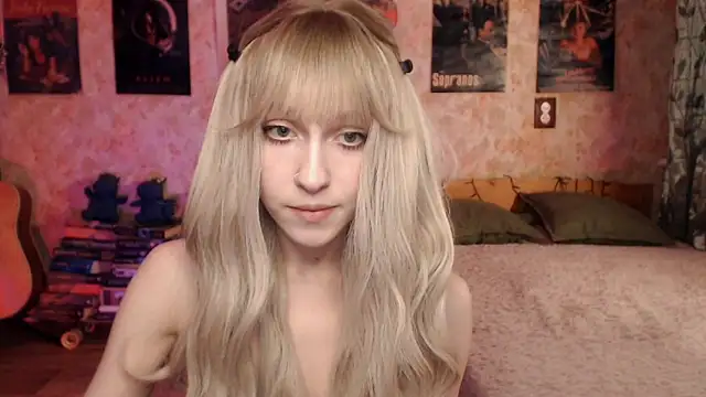 Snapshot of Friendly_Ellie chatting on 17, 3, 2025 Friendly Ellie online show from 17, 3, 2025