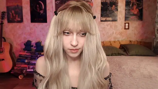 Snapshot of Friendly_Ellie chatting on 17, 3, 2025 Friendly Ellie online show from 17, 3, 2025