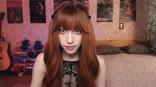 Snapshot of Friendly_Ellie chatting on 17, 9, 2025 Friendly Ellie online show from 17, 9, 2025