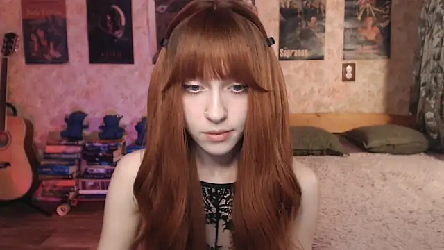 Snapshot of Friendly_Ellie chatting on 18, 9, 2025 Friendly Ellie online show from 18, 9, 2025