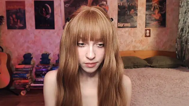 Snapshot of Friendly_Ellie chatting on 2, 12, 2025 Friendly Ellie online show from 2, 12, 2025