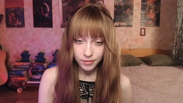 Friendly Ellie online show from 5, 4, 2026
