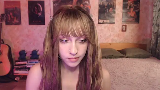Friendly Ellie online show from 4, 8, 2026