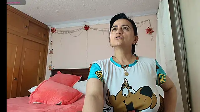 ISABEEL SOFIA01 online show from 17, 5, 2026