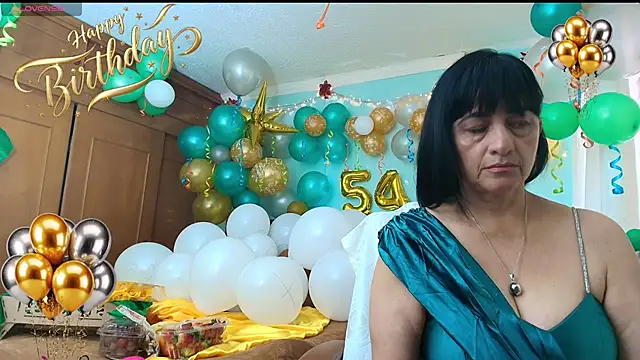 ISABEEL SOFIA01 online show from 4, 6, 2026
