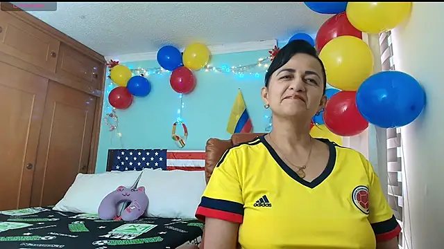 ISABEEL SOFIA01 online show from 17, 6, 2026