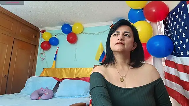 ISABEEL SOFIA01 online show from 24, 6, 2026