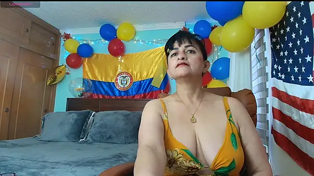 ISABEEL SOFIA01 online show from 10, 7, 2026
