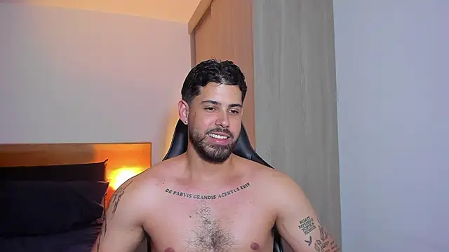 Justyn Torres online show from 4, 12, 2024