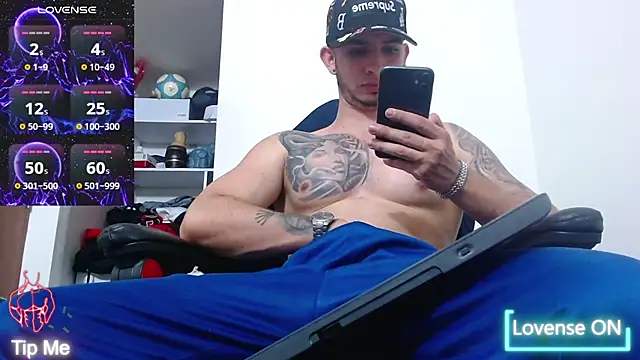 Snapshot of freestyle_blake1 chatting on 9, 3, 2026 freestyle blake1 online show from 9, 3, 2026