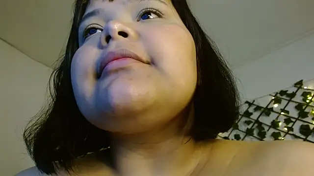 Snapshot of sexychubby___ chatting on 2, 3, 2025 sexychubby online show from 2, 3, 2025