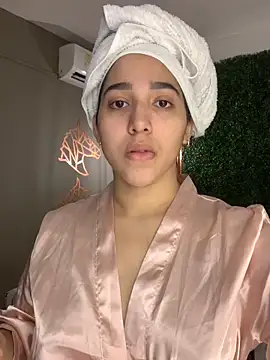 Amandanauty online show from 11, 11, 2025