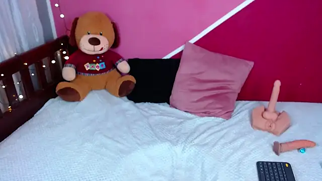 Queenamazon1 online show from 23, 3, 2025