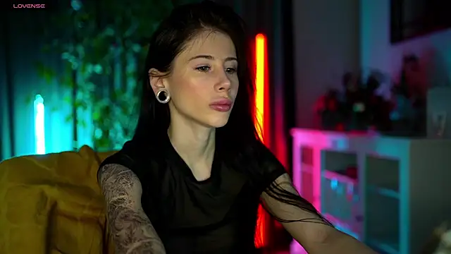 Snapshot of Your_Nicolett chatting on 18, 2, 2025 Your Nicolett online show from 18, 2, 2025