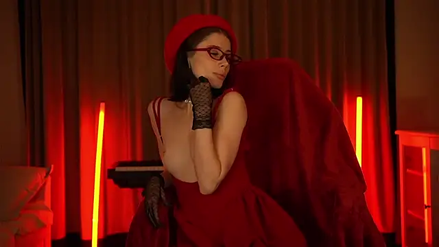 Snapshot of Your_Nicolett chatting on 16, 11, 2025 Your Nicolett online show from 16, 11, 2025