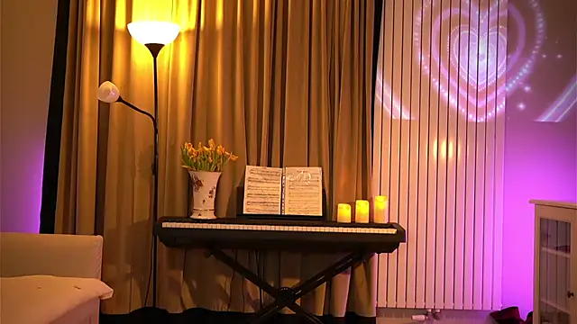 Snapshot of Your_Nicolett chatting on 16, 3, 2026 Your Nicolett online show from 16, 3, 2026