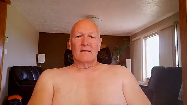 Snapshot of BasicAnt chatting on 16, 6, 2026 BasicAnt online show from 16, 6, 2026
