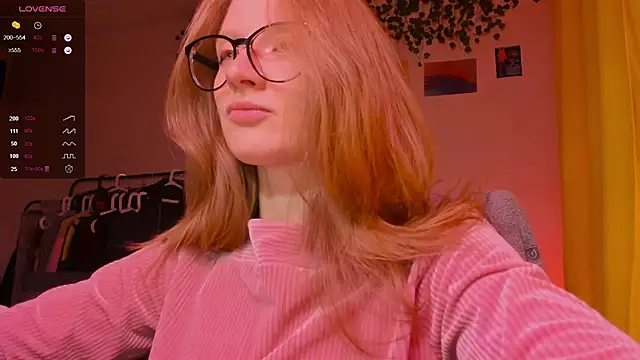 mollytuck online show from 2, 12, 2025