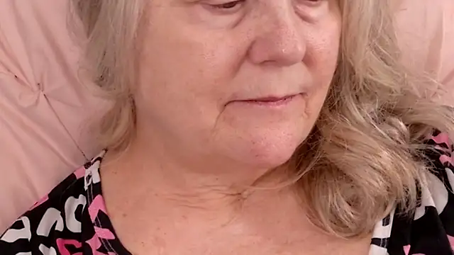 Snapshot of Kaitlyn_Winters chatting on 16, 2, 2026 Kaitlyn Winters online show from 16, 2, 2026