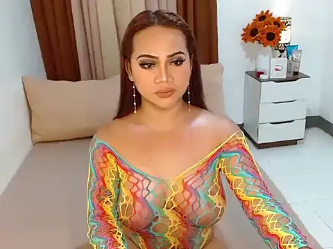 QueenVersa online show from 23, 7, 2026