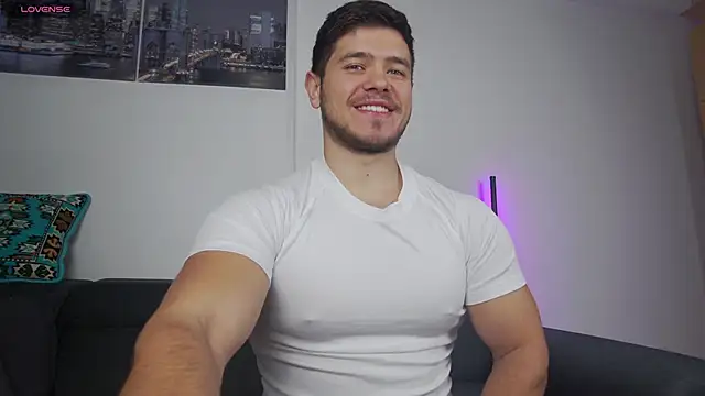 Arilas  online show from 15, 11, 2025