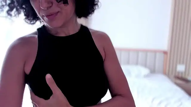  CurlySue  online show from 8, 6, 2026