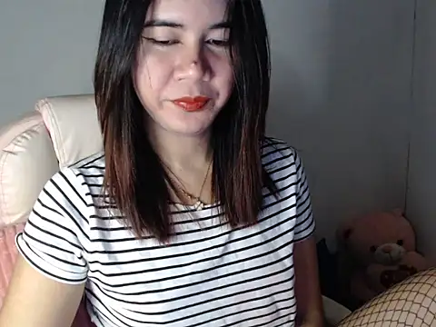 Snapshot of TransPetite1 chatting on 10, 9, 2025 TransPetite1 online show from 10, 9, 2025