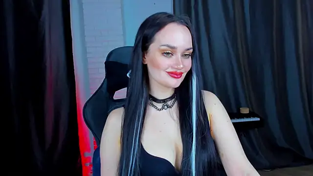 QueenAliss online show from 24, 12, 2024