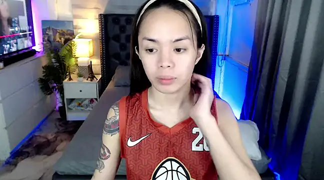 Snapshot of SweetCheska19 chatting on 21, 2, 2025 SweetCheska19 online show from 21, 2, 2025