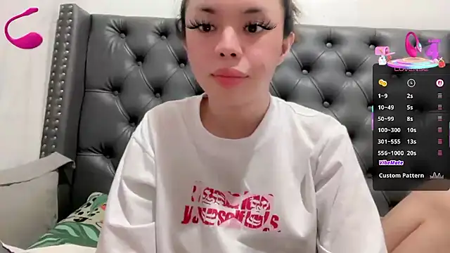 Snapshot of SweetCheska19 chatting on 17, 9, 2025 SweetCheska19 online show from 17, 9, 2025