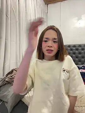 Snapshot of SweetCheska19 chatting on 11, 10, 2025 SweetCheska19 online show from 11, 10, 2025