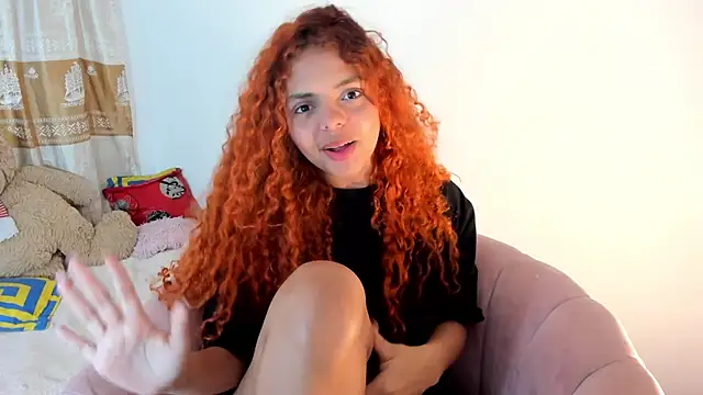 ValienteGirl  online show from 2, 1, 2025