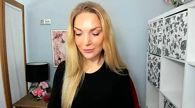 AulloraHoney online show from 21, 12, 2024