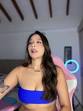 Little Amber6 online show from 24, 4, 2026