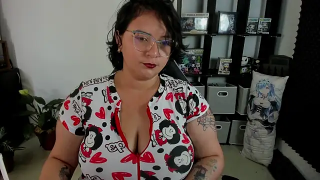 aika-dreams online show from 4, 12, 2024