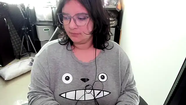 aika-dreams online show from 5, 12, 2025