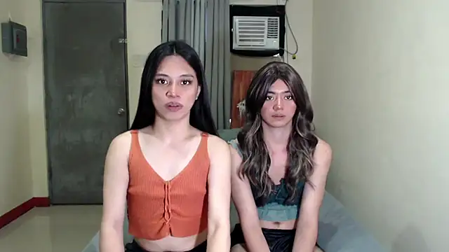 Snapshot of Urworldclasstrans chatting on 8, 3, 2025 Urworldclasstrans online show from 8, 3, 2025