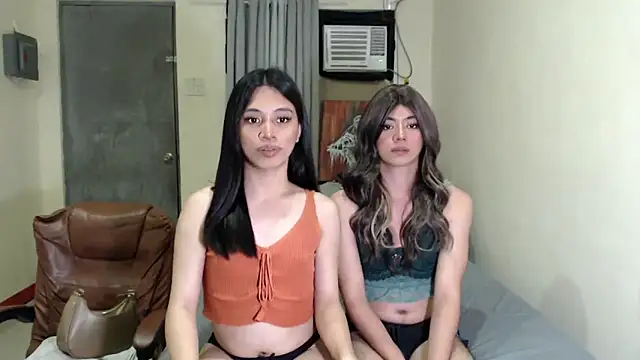 Snapshot of Urworldclasstrans chatting on 10, 3, 2025 Urworldclasstrans online show from 10, 3, 2025