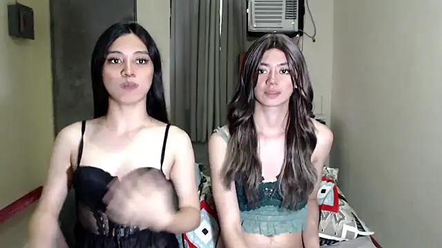 Snapshot of Urworldclasstrans chatting on 8, 10, 2025 Urworldclasstrans online show from 8, 10, 2025