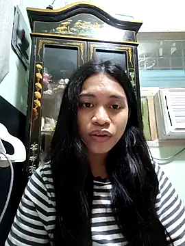 Snapshot of Urworldclasstrans chatting on 18, 3, 2026 Urworldclasstrans online show from 18, 3, 2026