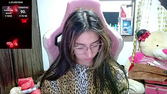 Maggie Fox3 online show from 15, 2, 2025