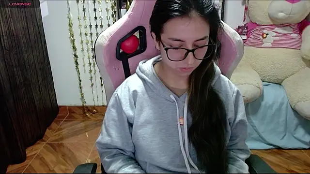 Maggie Fox3 online show from 15, 9, 2025