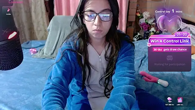 Snapshot of Maggie_Fox3 chatting on 1, 5, 2026 Maggie Fox3 online show from 1, 5, 2026