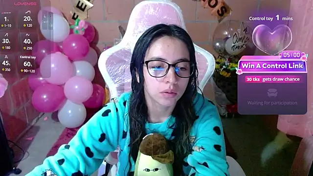 Snapshot of Maggie_Fox3 chatting on 3, 6, 2026 Maggie Fox3 online show from 3, 6, 2026