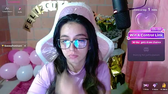 Snapshot of Maggie_Fox3 chatting on 6, 6, 2026 Maggie Fox3 online show from 6, 6, 2026