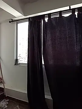 karinacortes online show from 5, 12, 2025