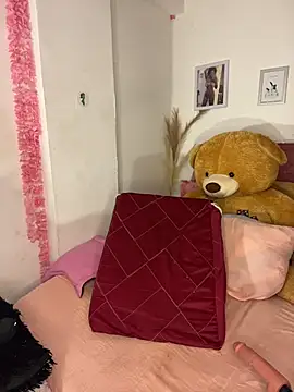karinacortes online show from 10, 6, 2026