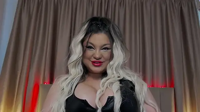 Snapshot of Larissa_K chatting on 10, 9, 2025 Larissa K online show from 10, 9, 2025