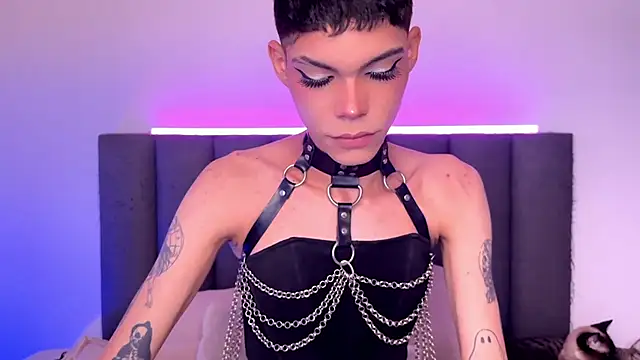 Varya Ferreira online show from 13, 9, 2025